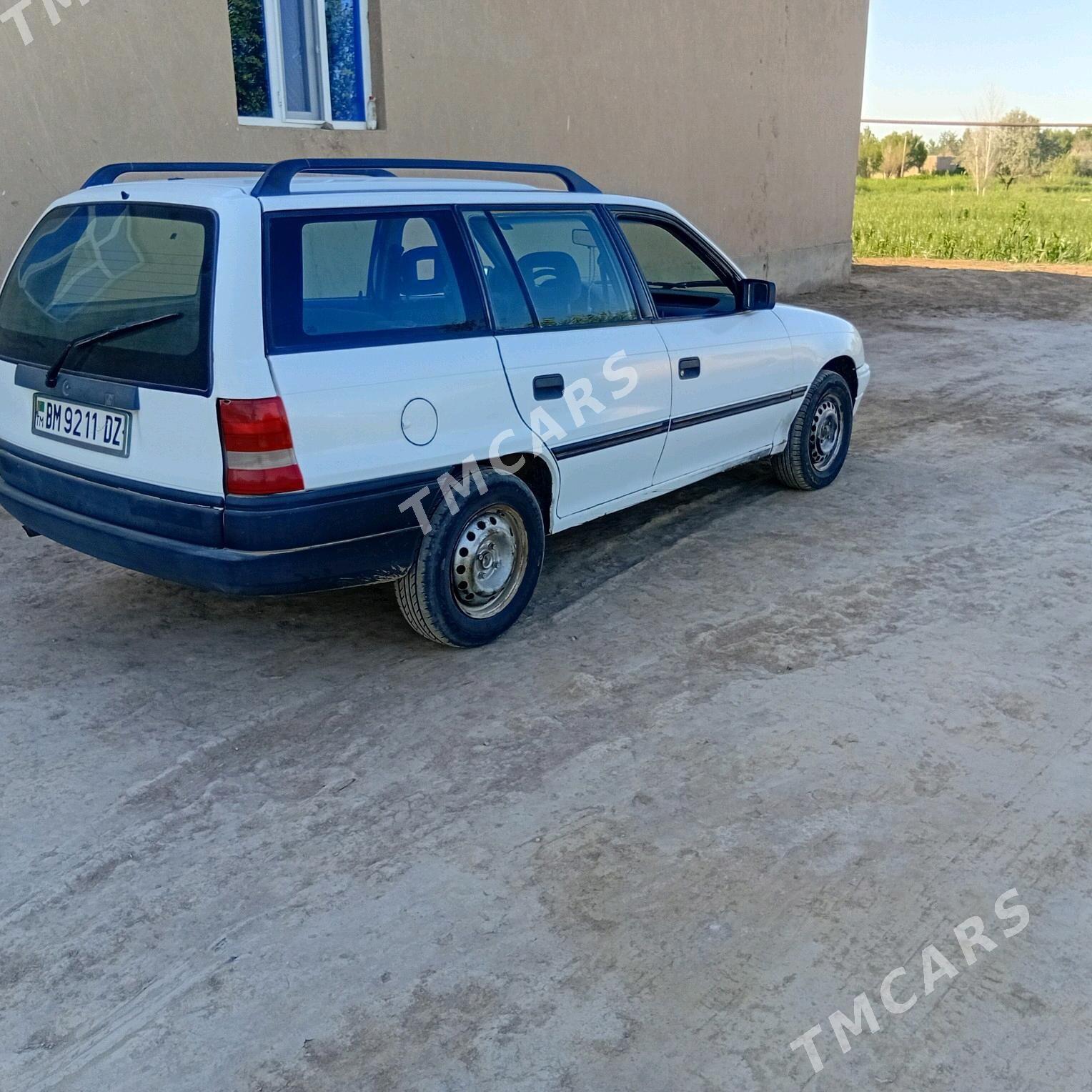 Opel Astra 1993 - 40 000 TMT - Köneürgenç - img 3