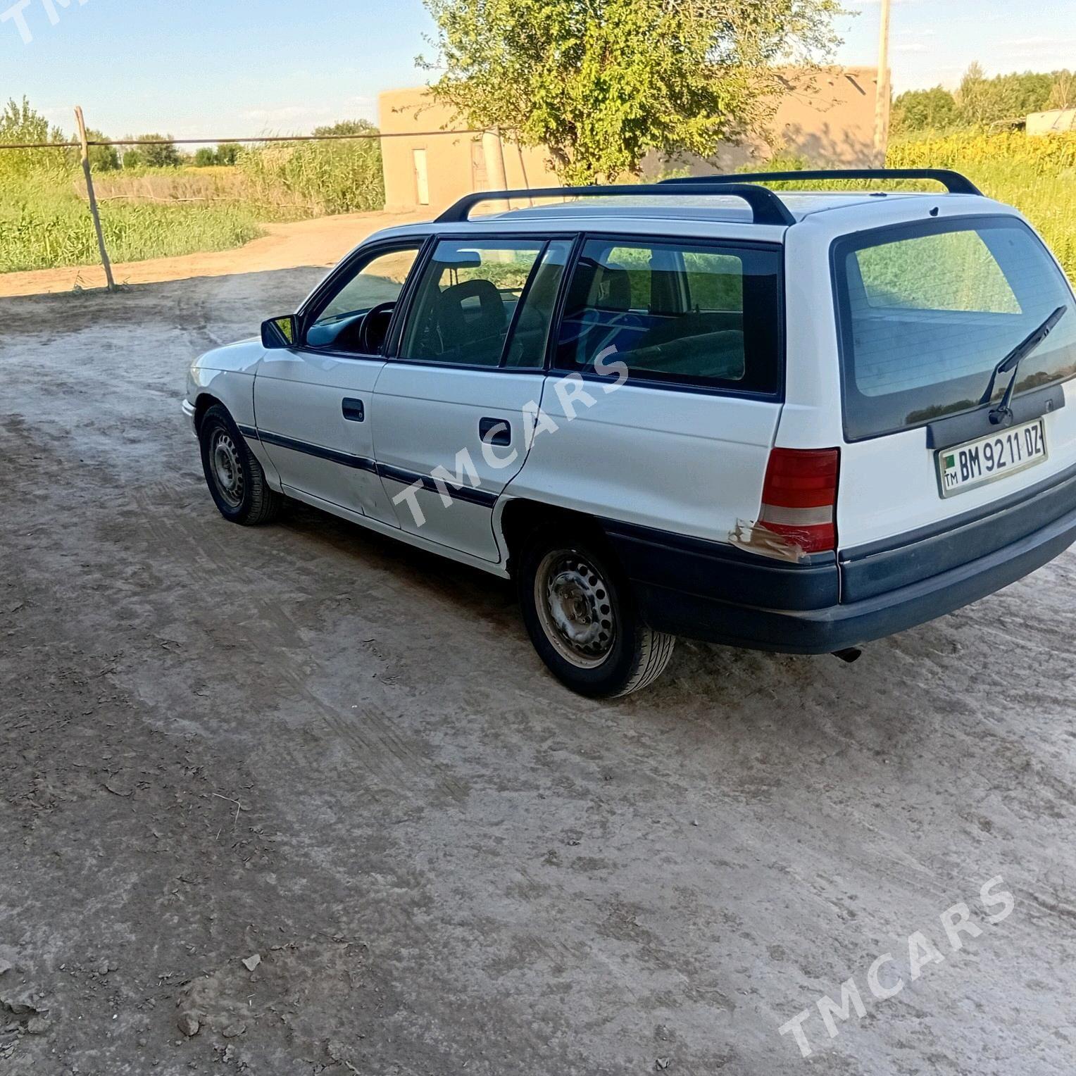 Opel Astra 1993 - 40 000 TMT - Köneürgenç - img 5