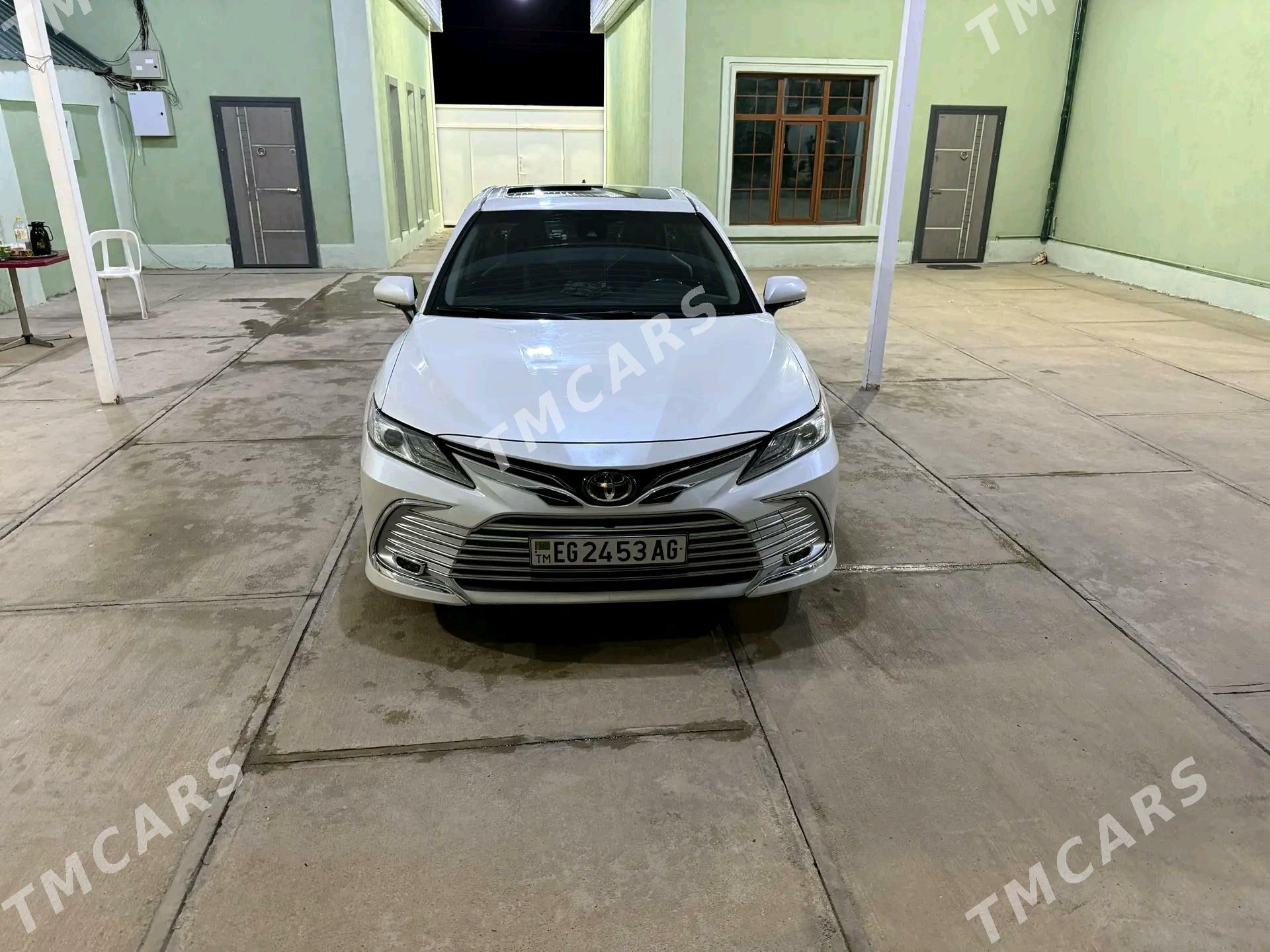 Toyota Camry 2018 - 310 000 TMT - Aşgabat - img 1