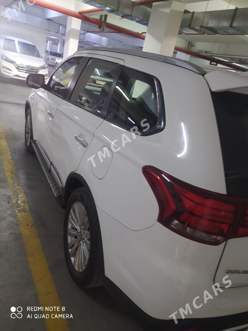 Mitsubishi Outlander 2020 - 260 000 TMT - Ашхабад - img 4