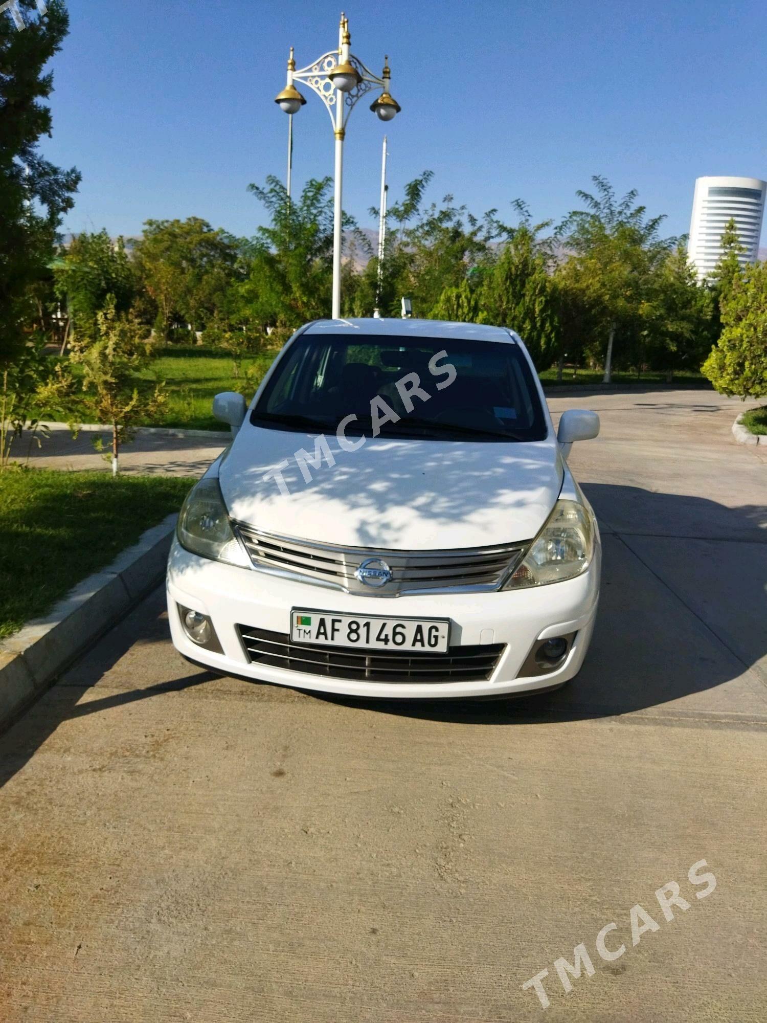 Nissan Versa 2009 - 122 000 TMT - Howdan "W" - img 2
