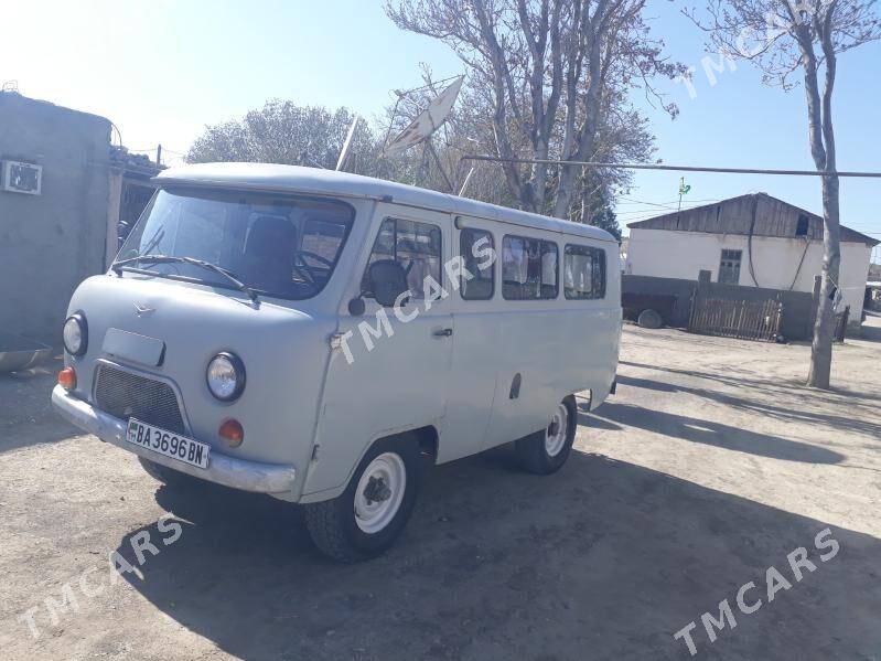 UAZ 2206 2000 - 65 000 TMT - Балканабат - img 1