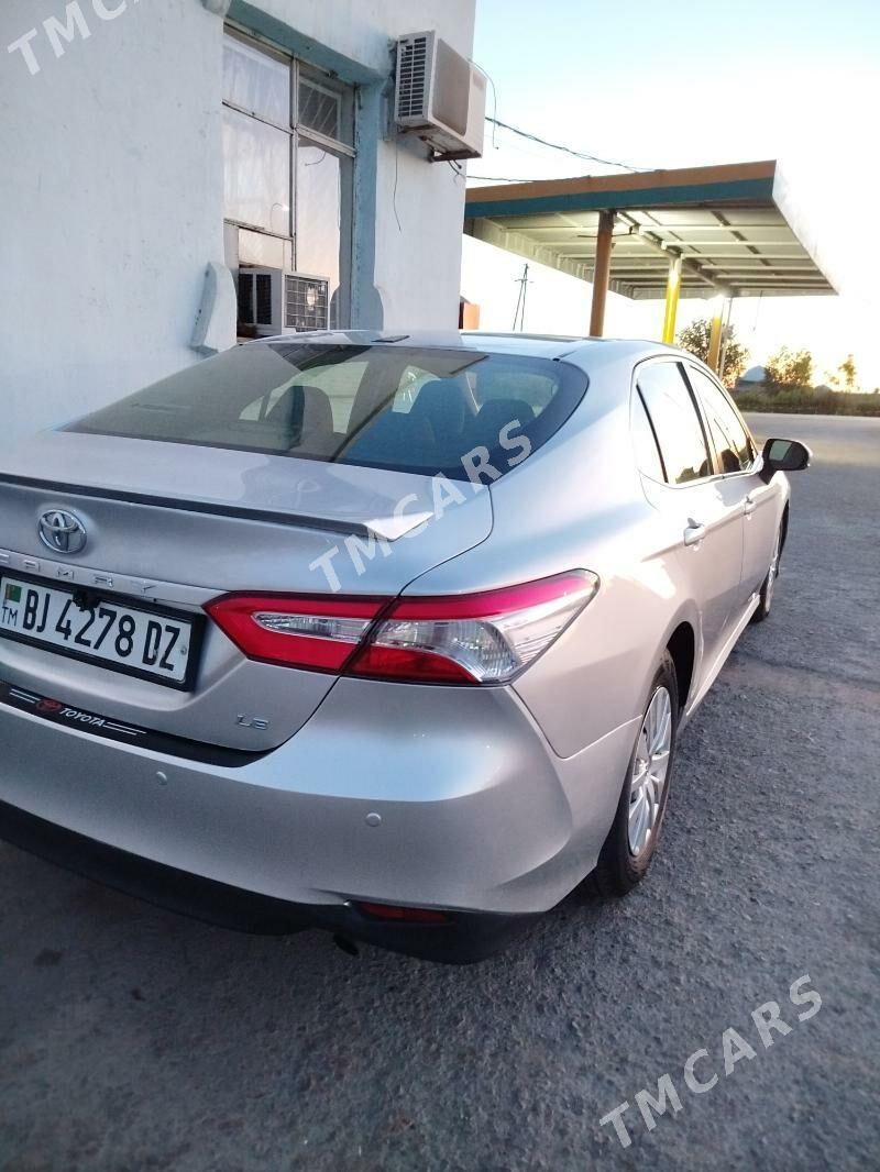 Toyota Camry 2019 - 260 000 TMT - Гороглы (Тагта) - img 2