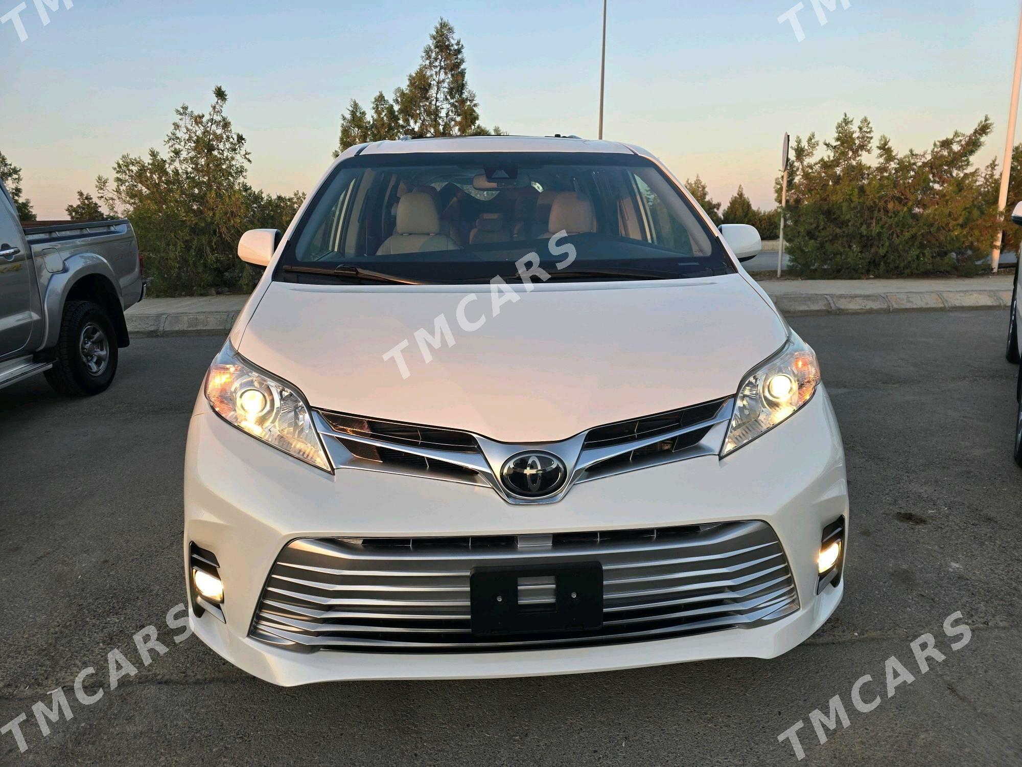 Toyota Sienna 2019 - 510 000 TMT - Ашхабад - img 4