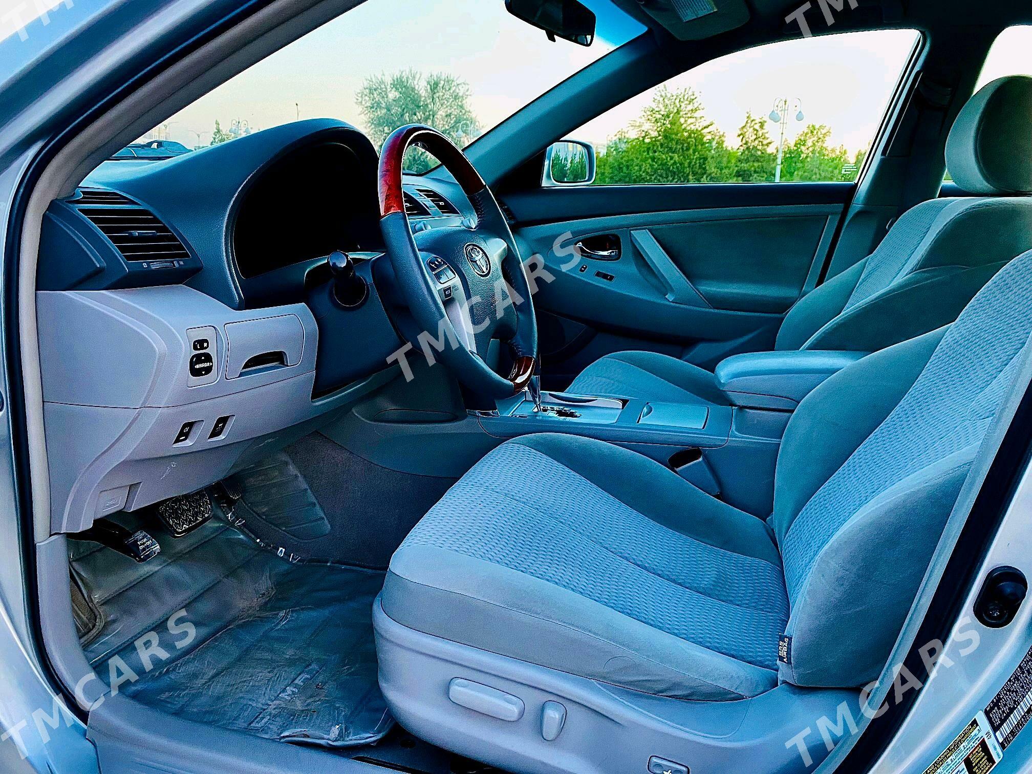 Toyota Camry 2010 - 205 000 TMT - Дашогуз - img 10