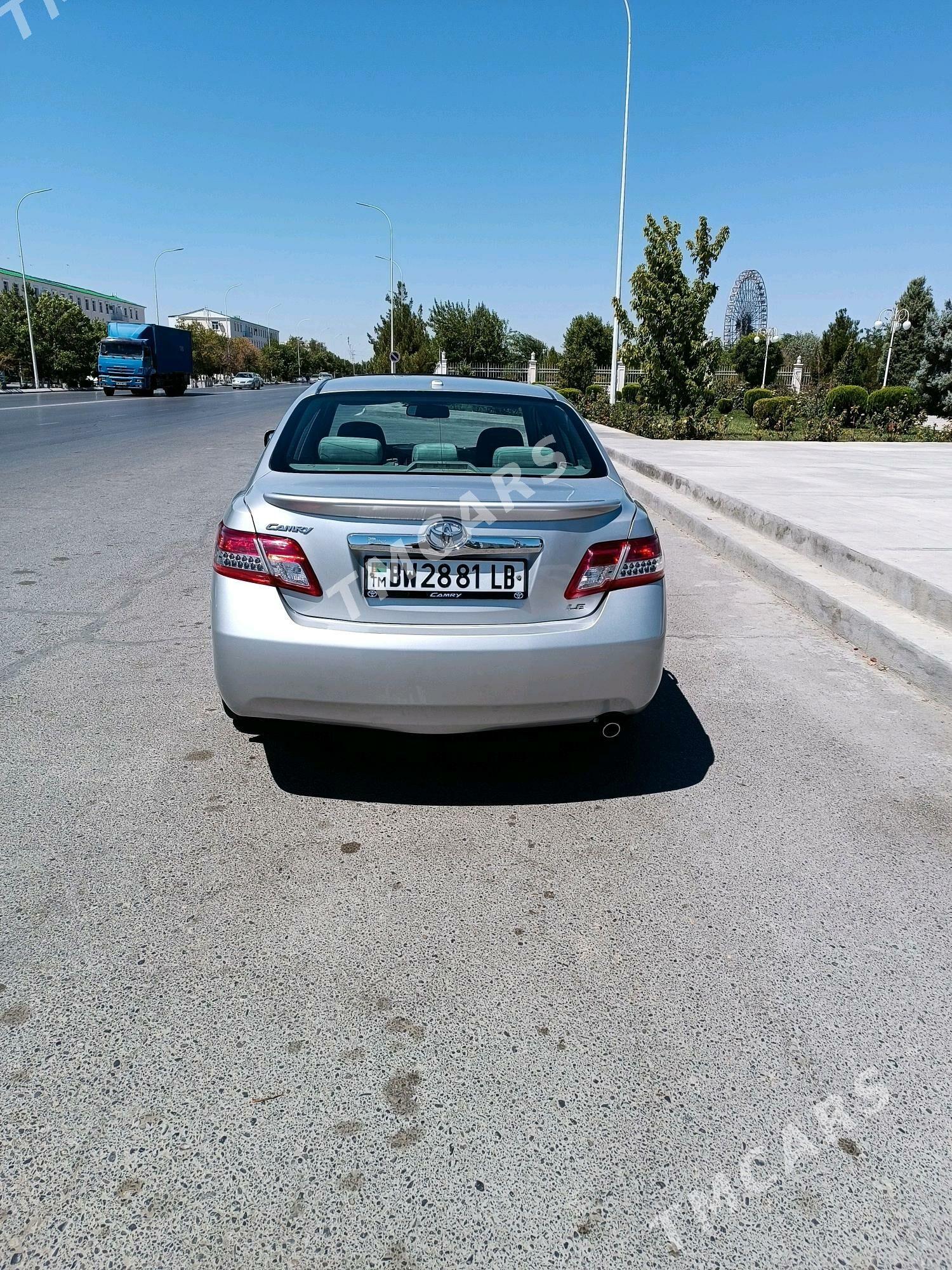 Toyota Camry 2011 - 180 000 TMT - Фарап - img 6
