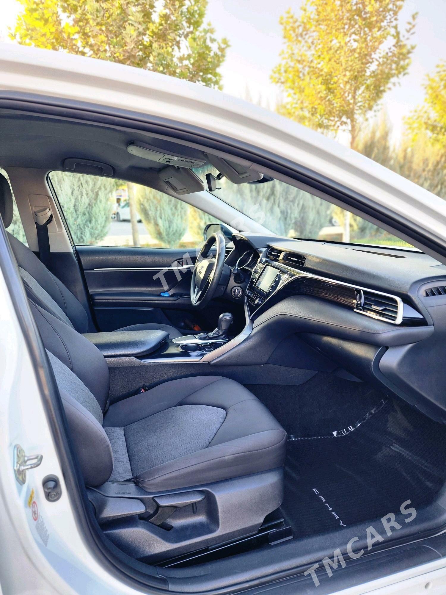 Toyota Camry 2018 - 290 000 TMT - Ашхабад - img 8