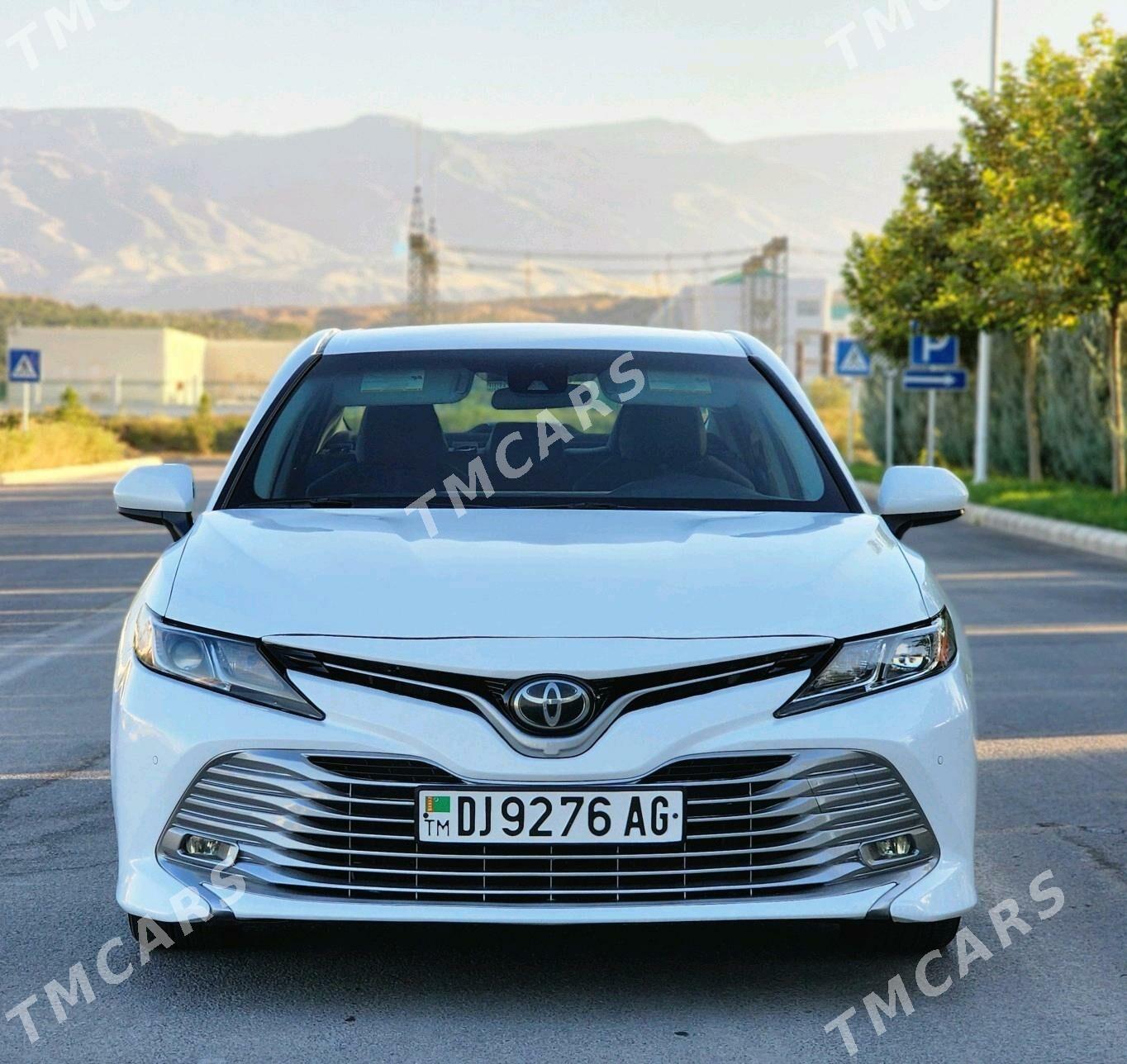 Toyota Camry 2018 - 290 000 TMT - Ашхабад - img 2