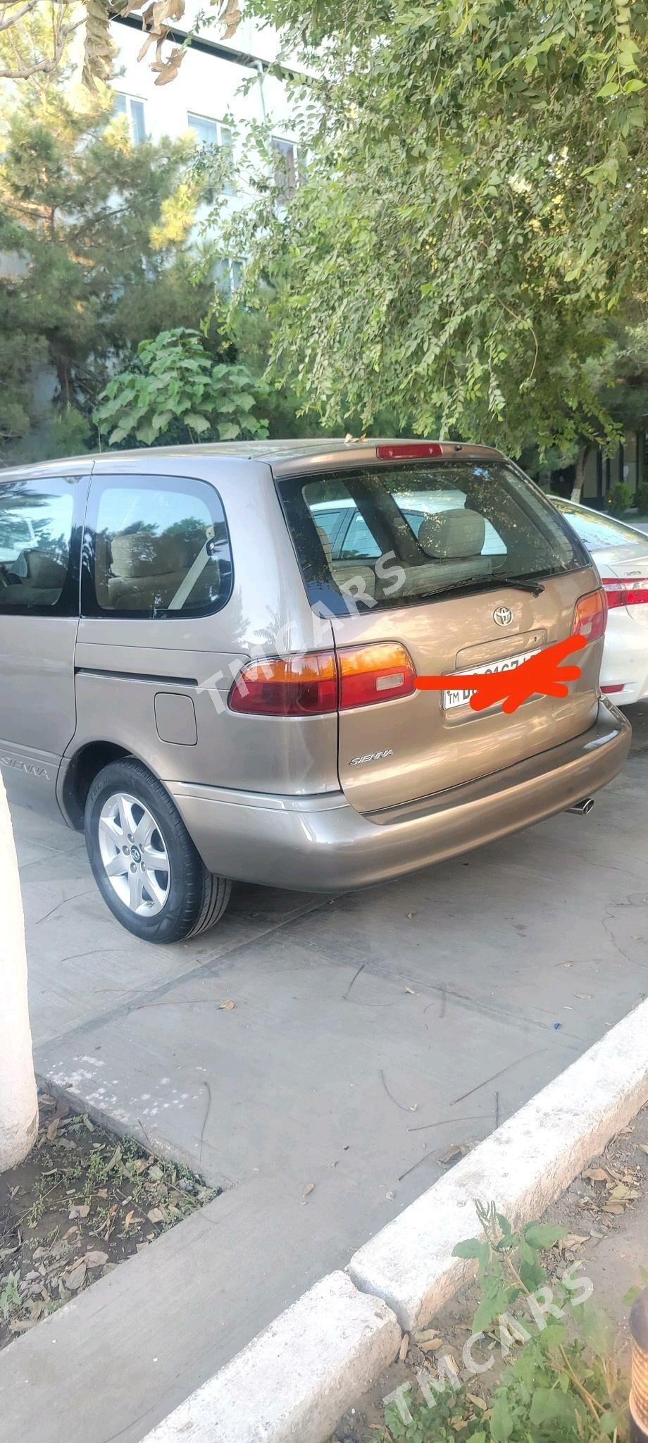 Toyota Sienna 1999 - 156 000 TMT - Mary - img 3