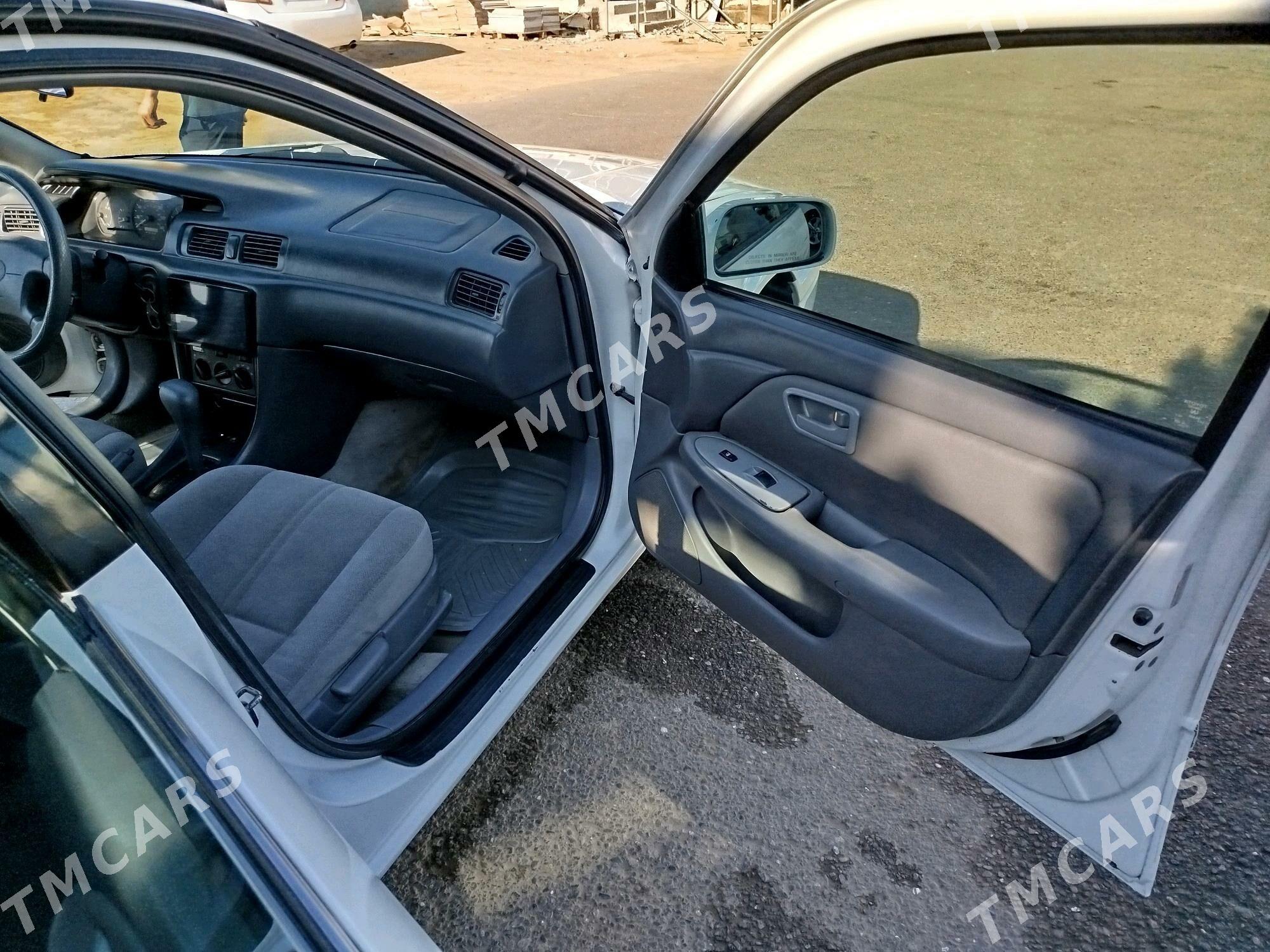 Toyota Camry 2001 - 125 000 TMT - Änew - img 7