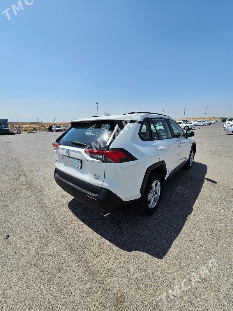 Toyota RAV4 2021 - 276 000 TMT - Aşgabat - img 6