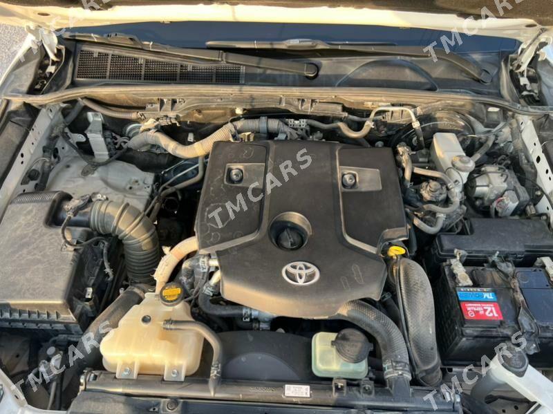 Toyota Hilux 2016 - 430 000 TMT - Балканабат - img 10