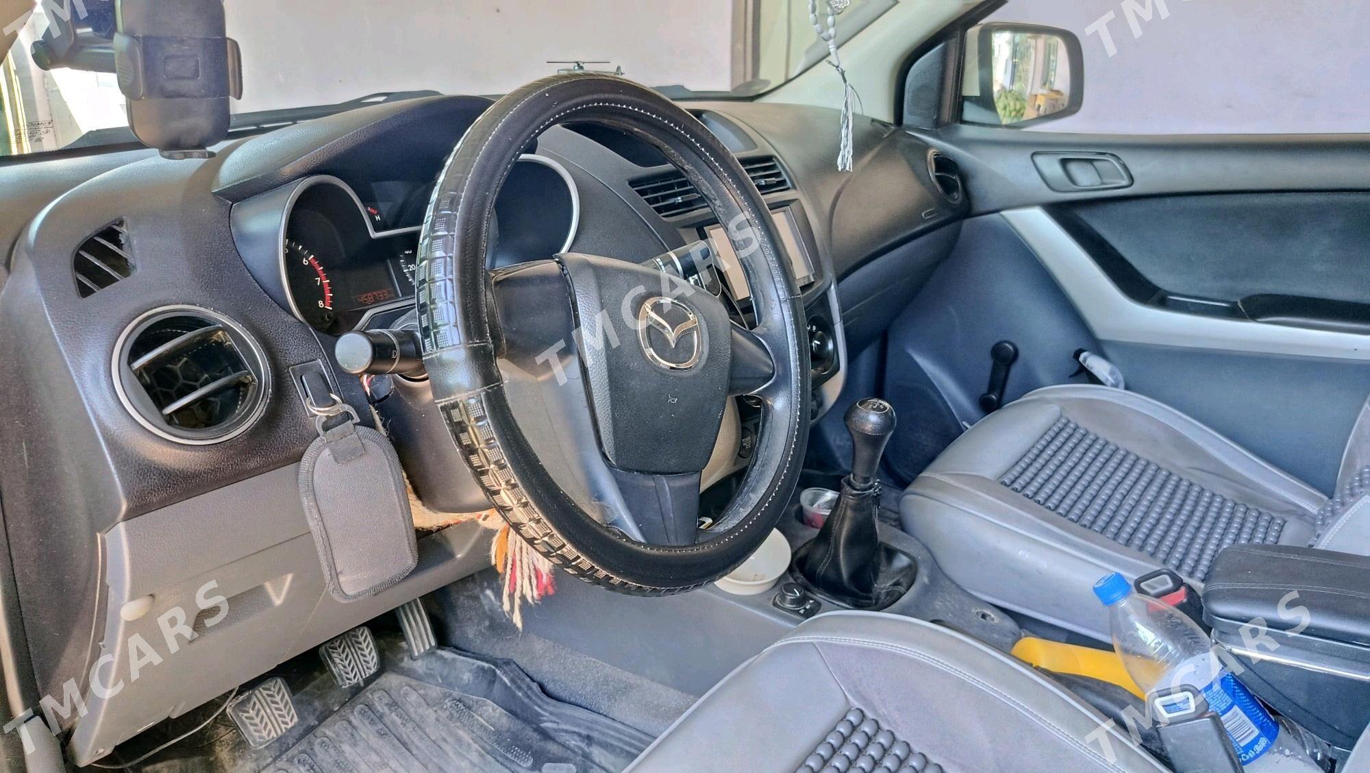 Mazda B2500 2013 - 380 000 TMT - Шабатский этрап - img 2