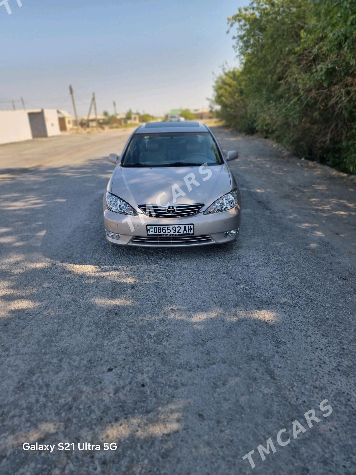 Toyota Camry 2004 - 225 000 TMT - Kaka - img 3