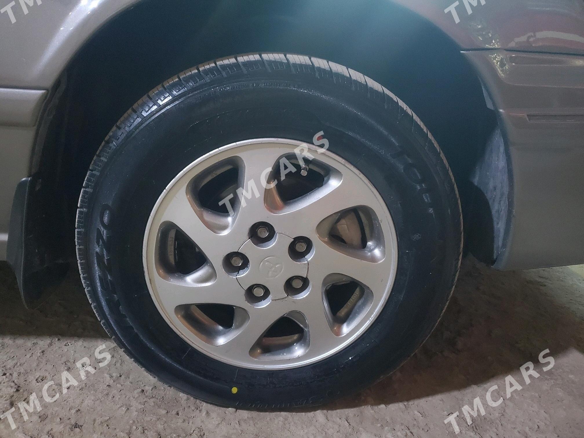 Toyota Camry 2000 - 150 000 TMT - Кёнеургенч - img 4