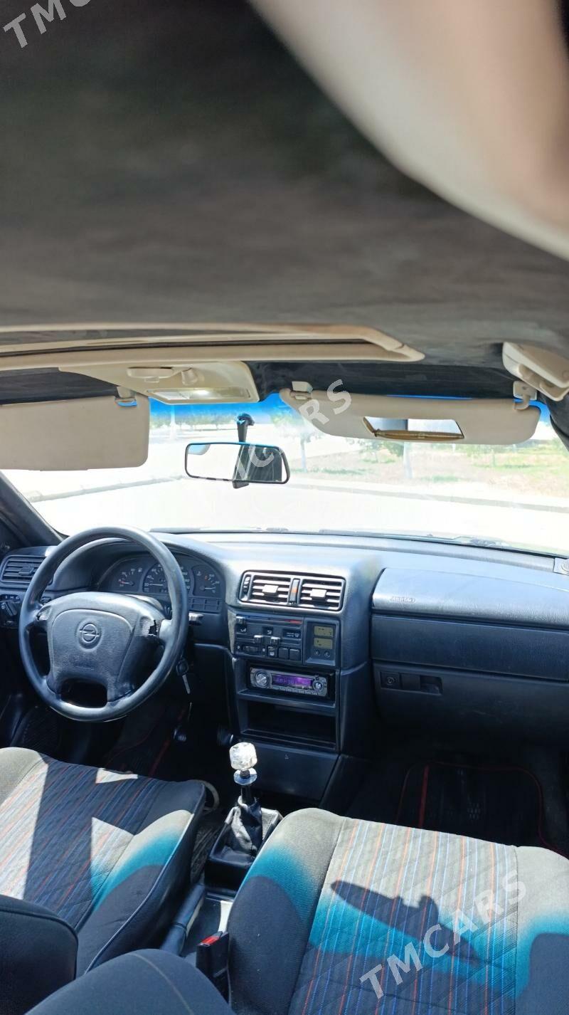 Opel Vectra 1994 - 60 000 TMT - Дашогуз - img 9