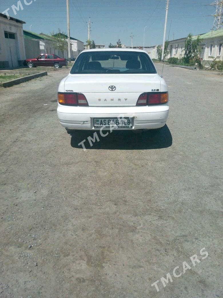 Toyota Camry 1991 - 60 000 TMT - Türkmenabat - img 4