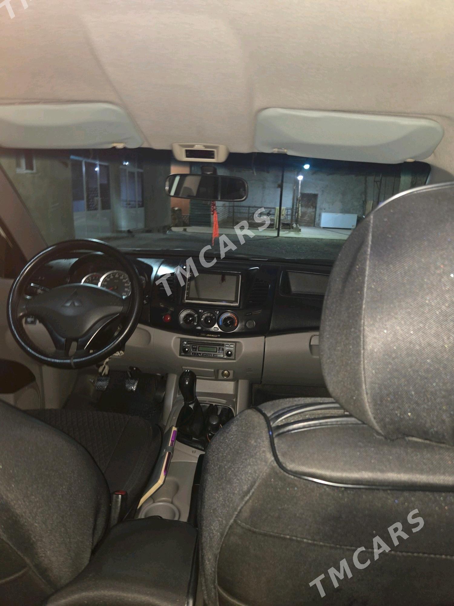 Mitsubishi L200 2010 - 160 000 TMT - Кака - img 7