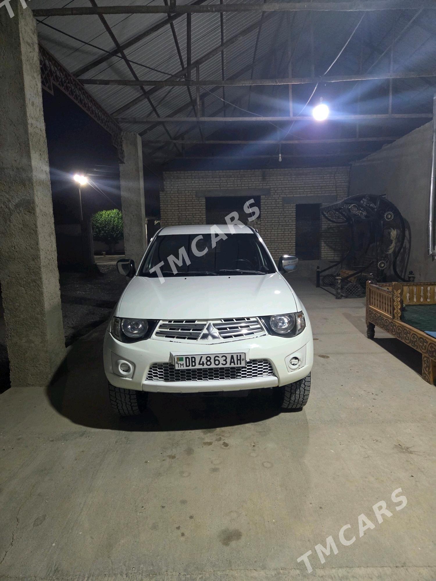 Mitsubishi L200 2010 - 160 000 TMT - Кака - img 2