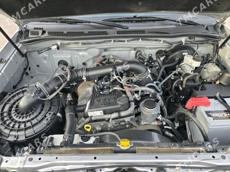 Toyota Hilux 2015 - 440 000 TMT - "Алтын Асыр" Гундогар базары ( Толкучка) - img 9