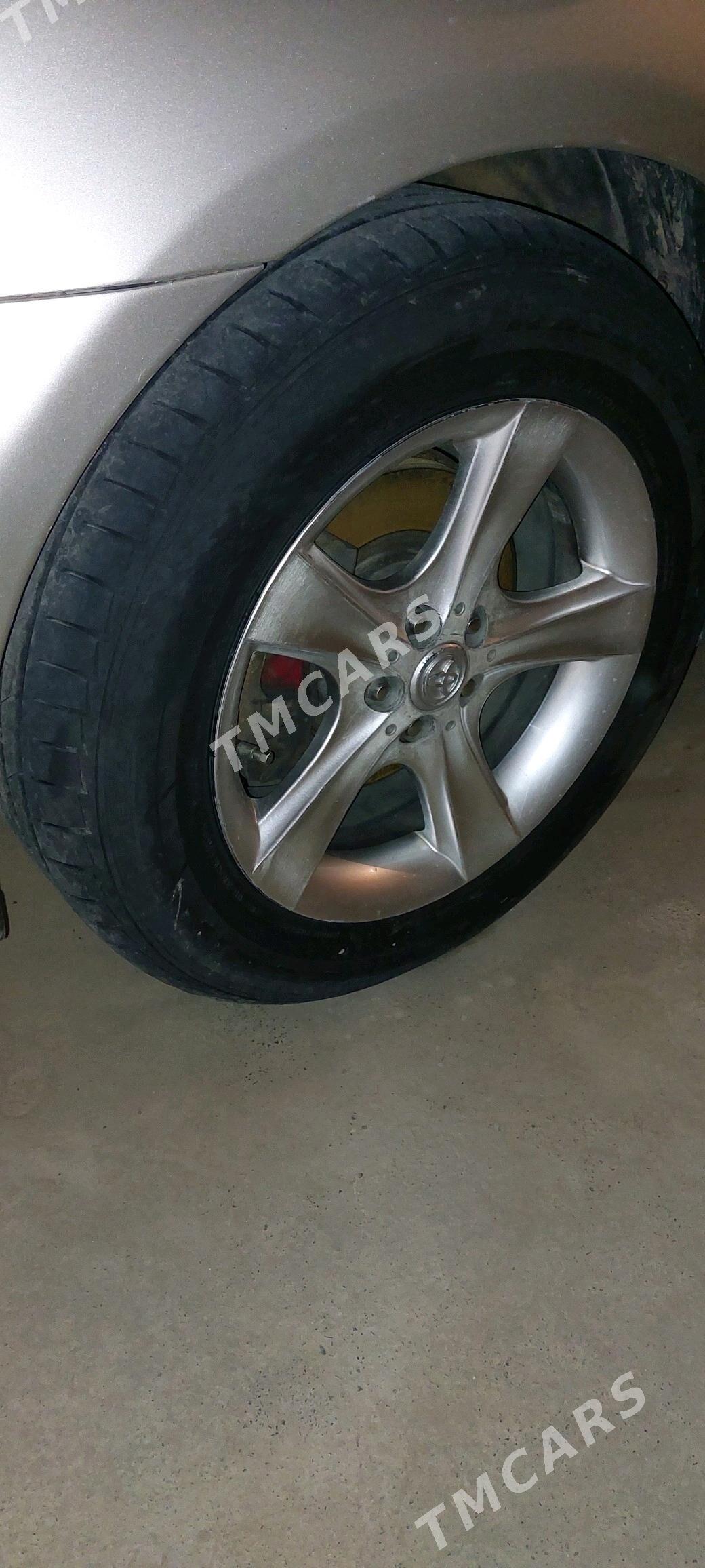 Toyota Avensis 2005 - 125 000 TMT - Köneürgenç - img 5