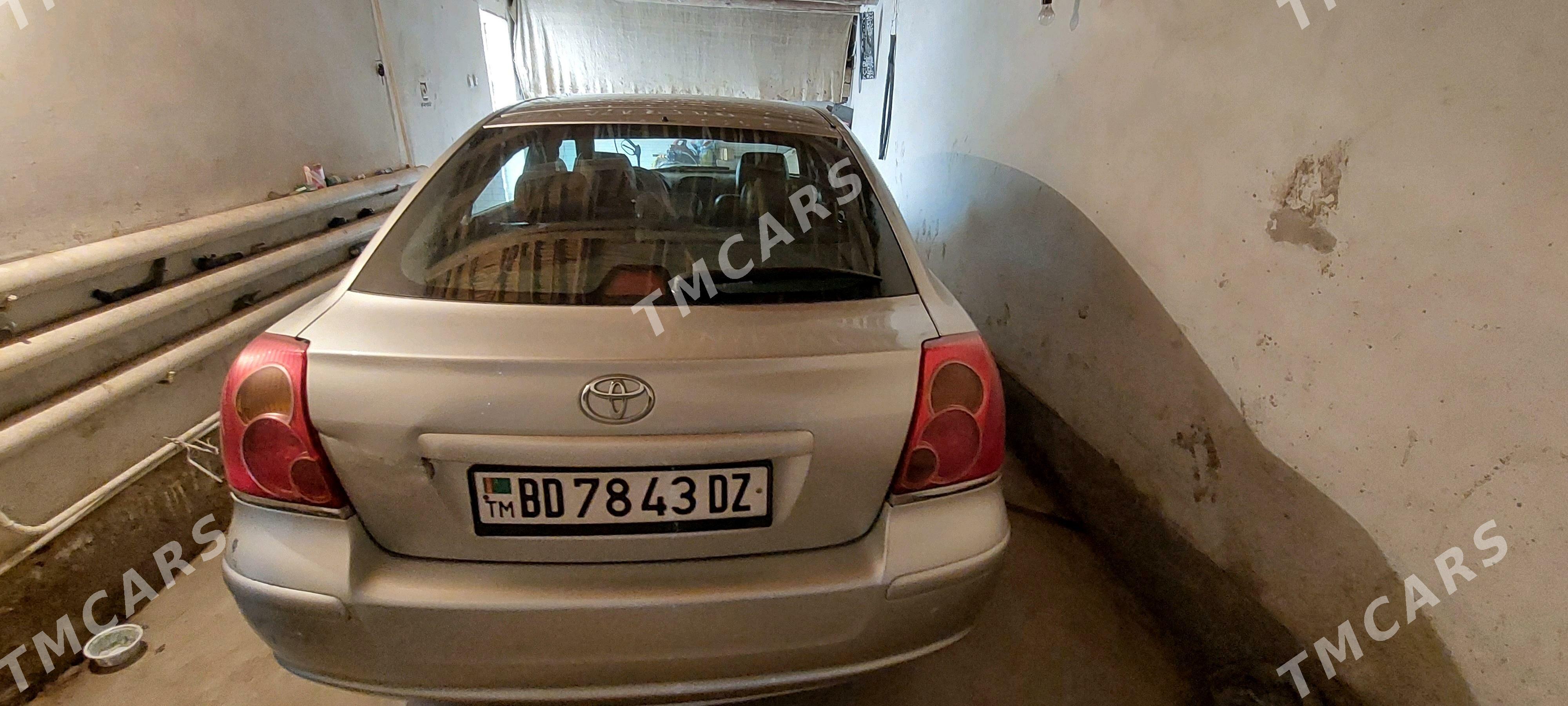 Toyota Avensis 2005 - 125 000 TMT - Köneürgenç - img 7
