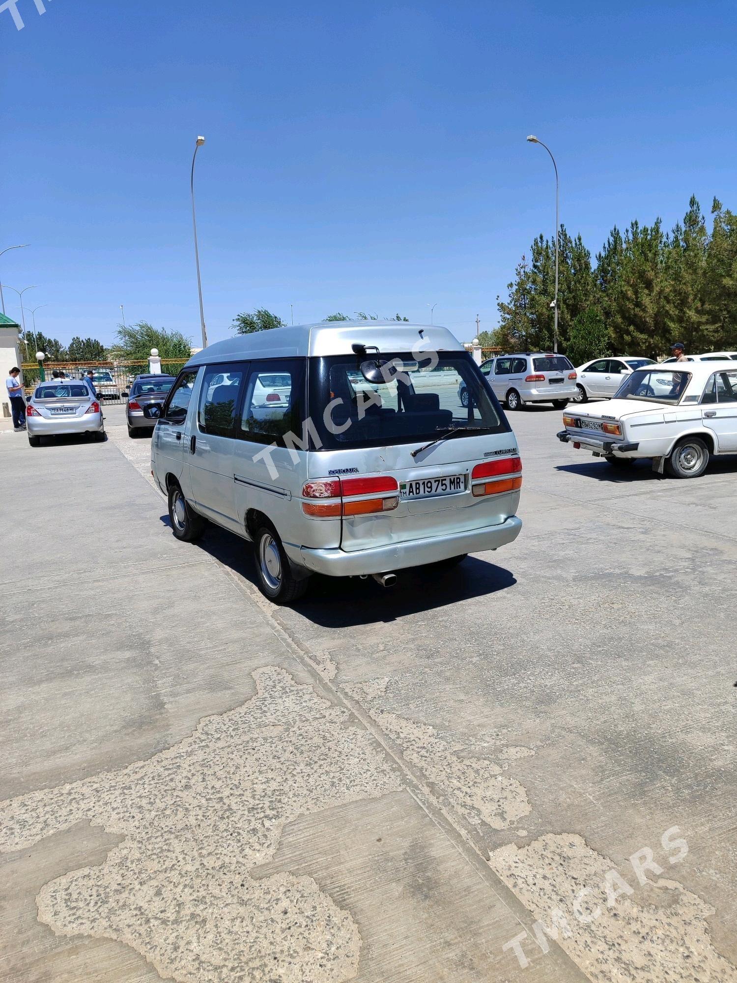 Toyota Town Ace 1992 - 40 000 TMT - Туркменгала - img 3