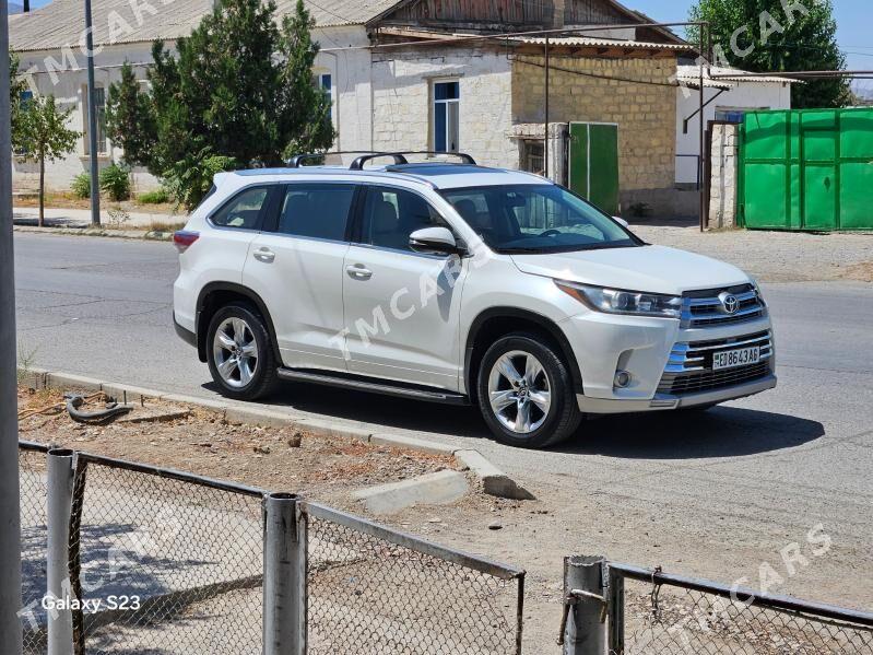 Toyota Highlander 2016 - 420 000 TMT - Gyzylarbat - img 2