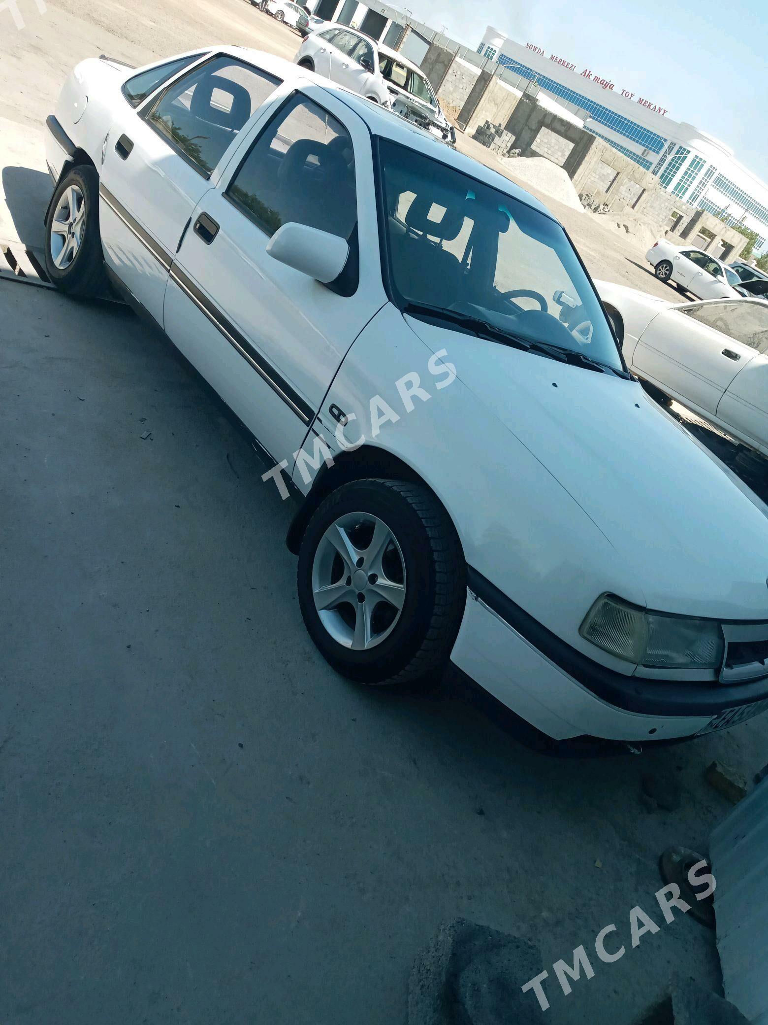 Opel Vectra 1991 - 28 000 TMT - Mary - img 3