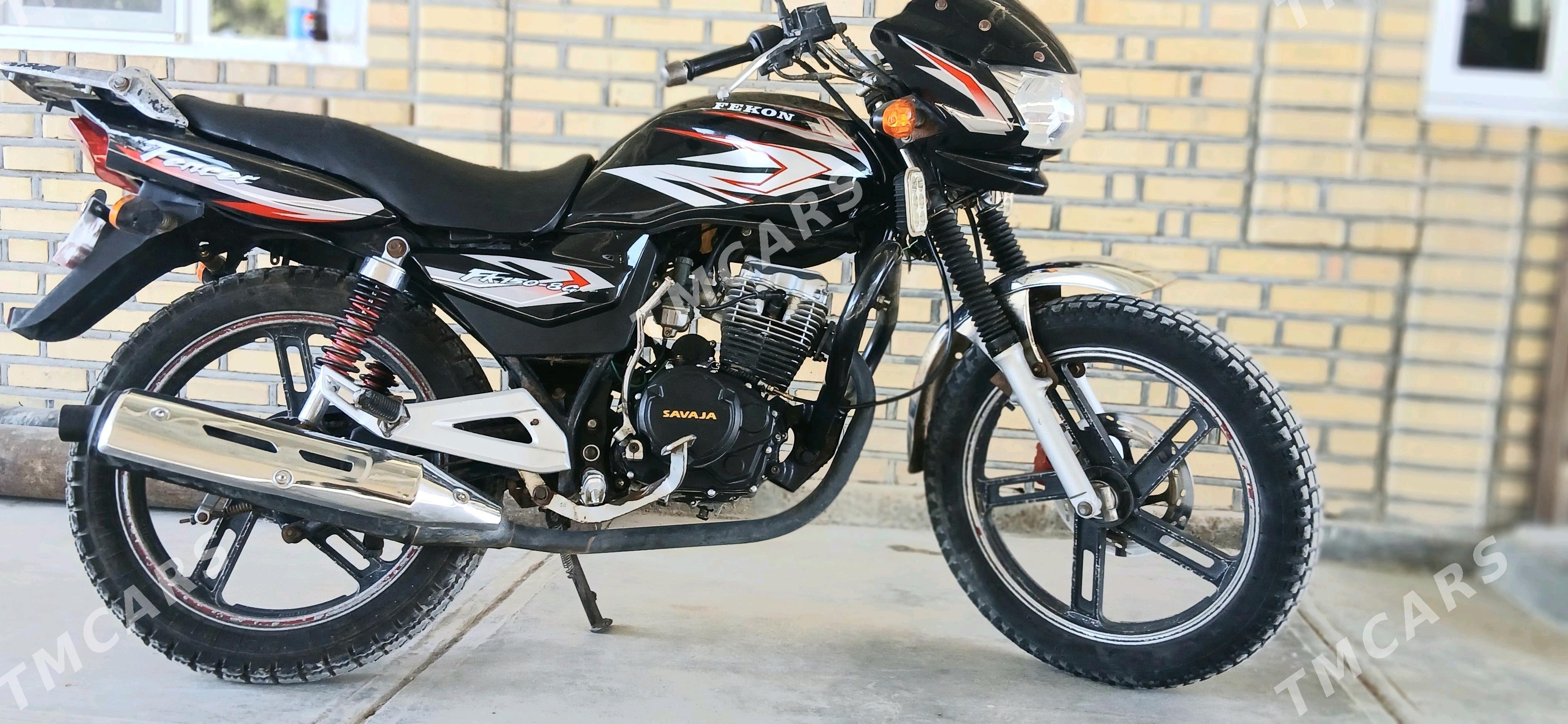 Fekon FK150-8G 2019 - 14 000 TMT - Bäherden - img 4