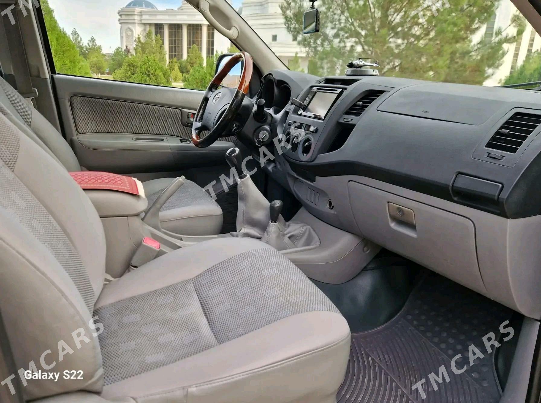 Toyota Hilux 2008 - 260 000 TMT - Туркменбаши - img 5