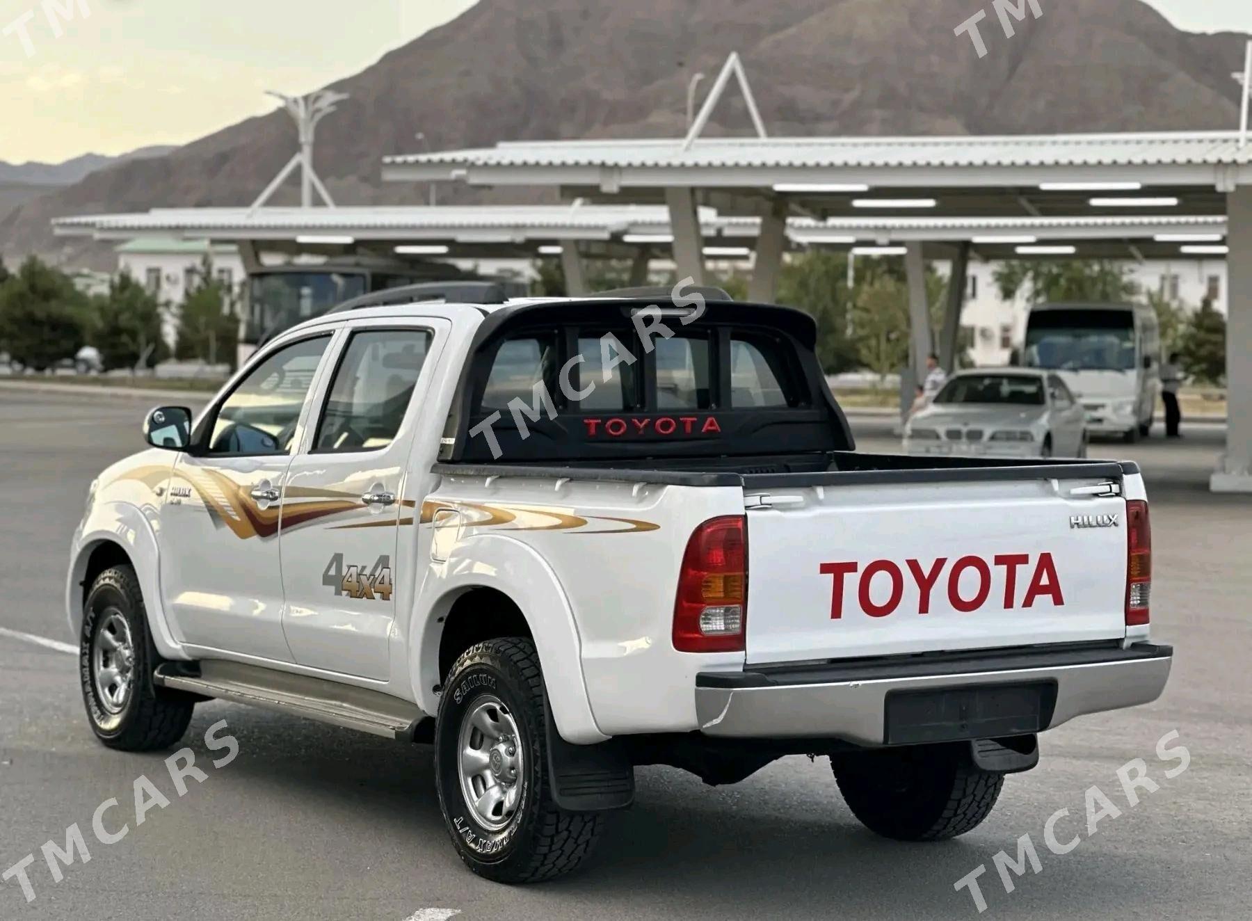 Toyota Hilux 2008 - 260 000 TMT - Туркменбаши - img 4
