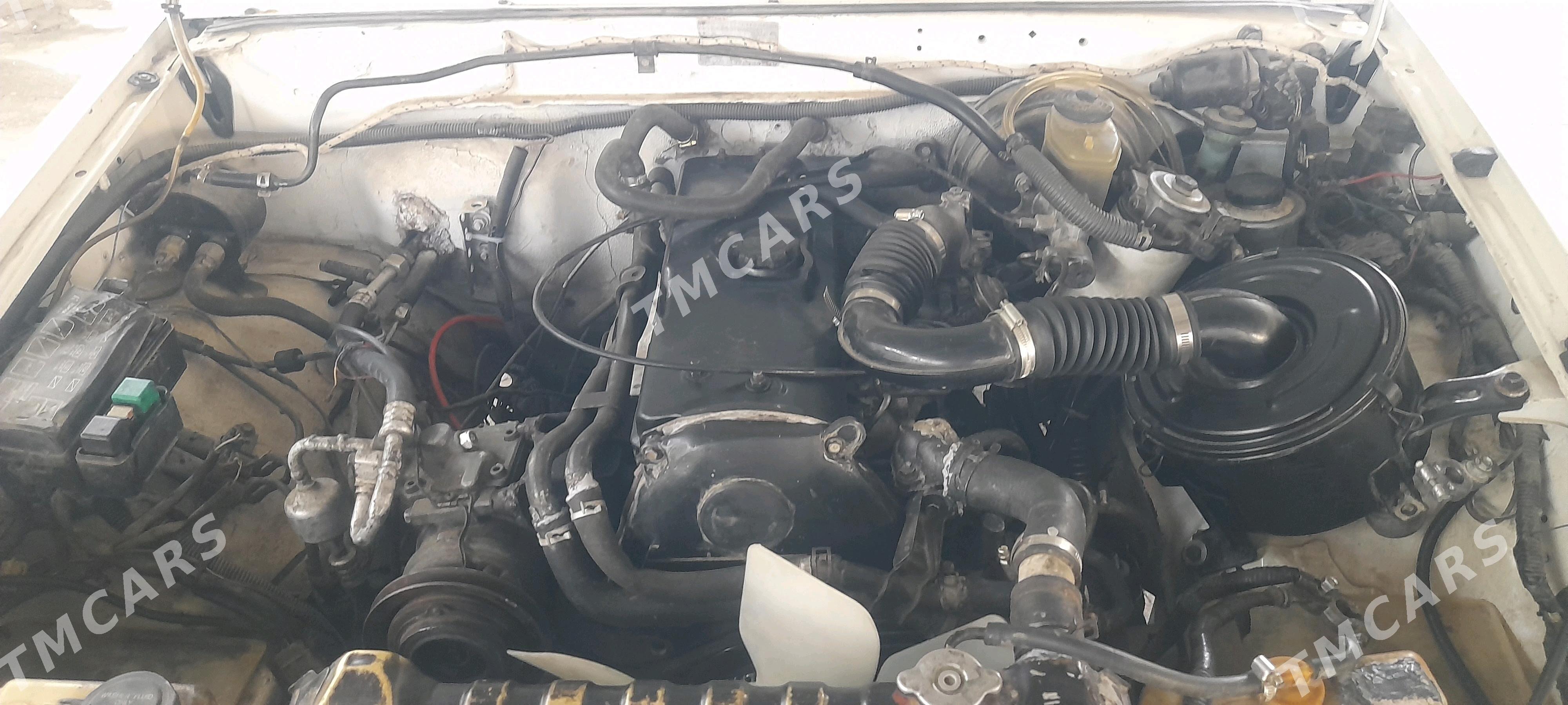 Toyota 4Runner 1993 - 40 000 TMT - Балканабат - img 3