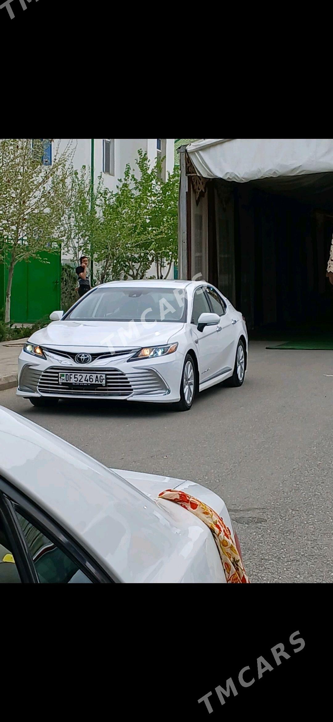 Toyota Camry 2022 - 270 000 TMT - Aşgabat - img 2