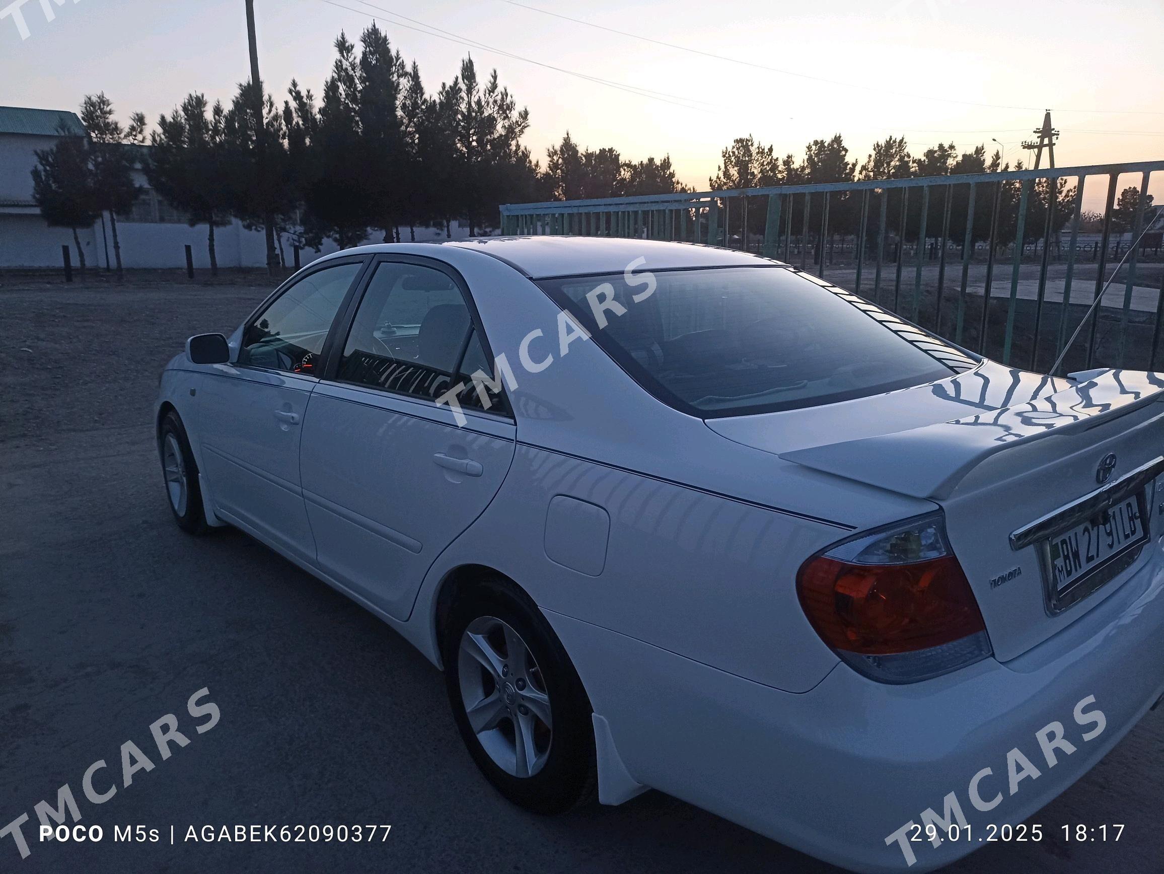 Toyota Camry 2005 - 140 000 TMT - Dänew - img 3