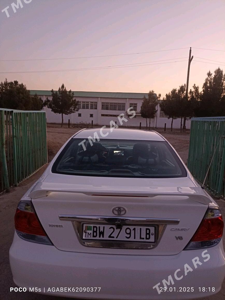 Toyota Camry 2005 - 140 000 TMT - Dänew - img 2