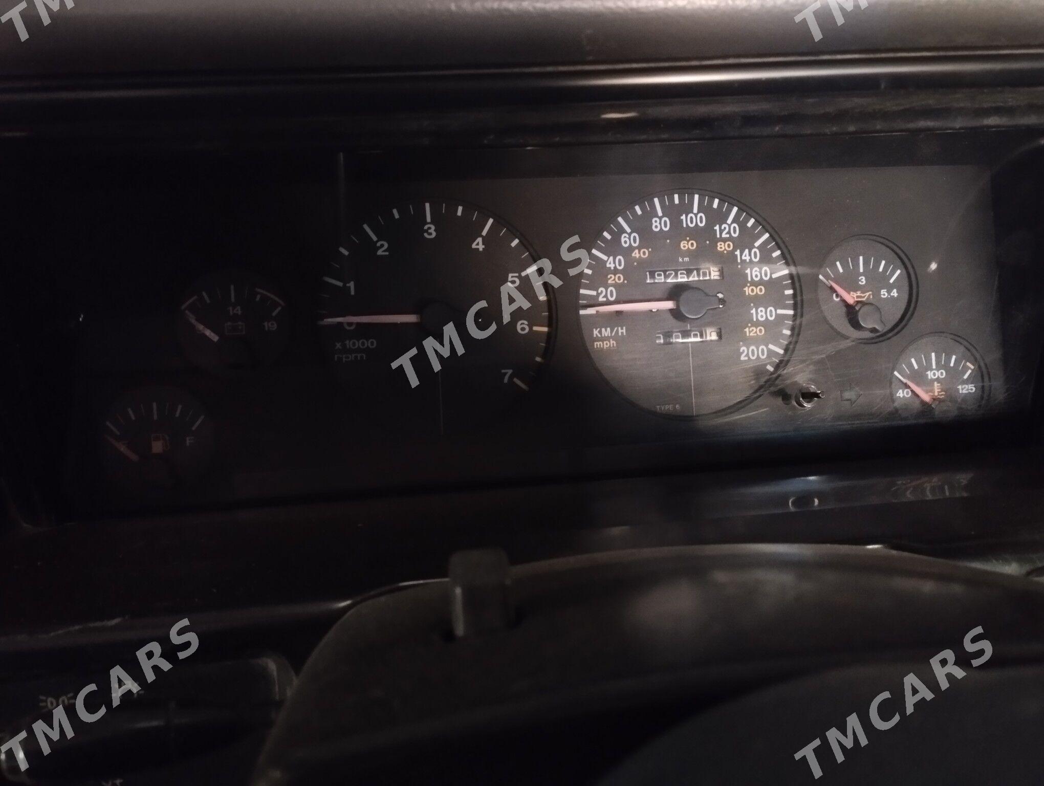 Jeep Grand Cherokee 1994 - 30 000 TMT - Bäherden - img 2