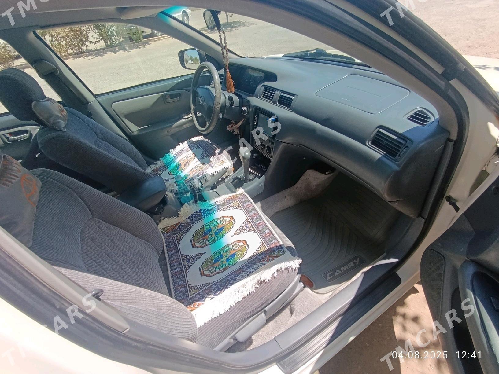 Toyota Camry 2001 - 113 500 TMT - Tejen - img 6