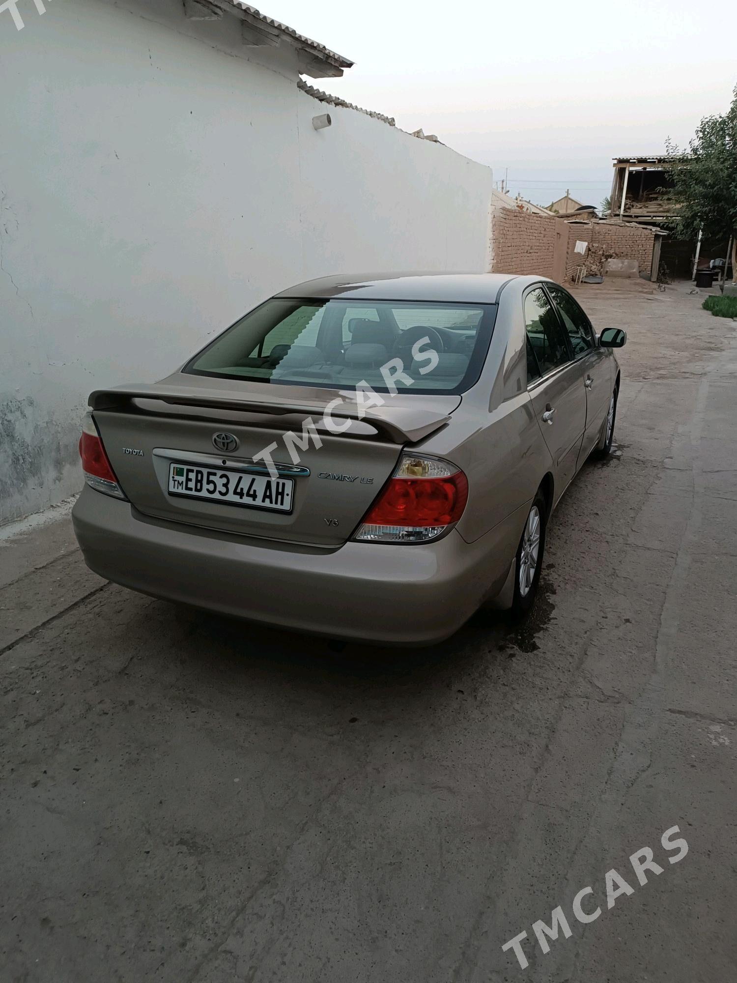 Toyota Camry 2005 - 170 000 TMT - Tejen - img 4