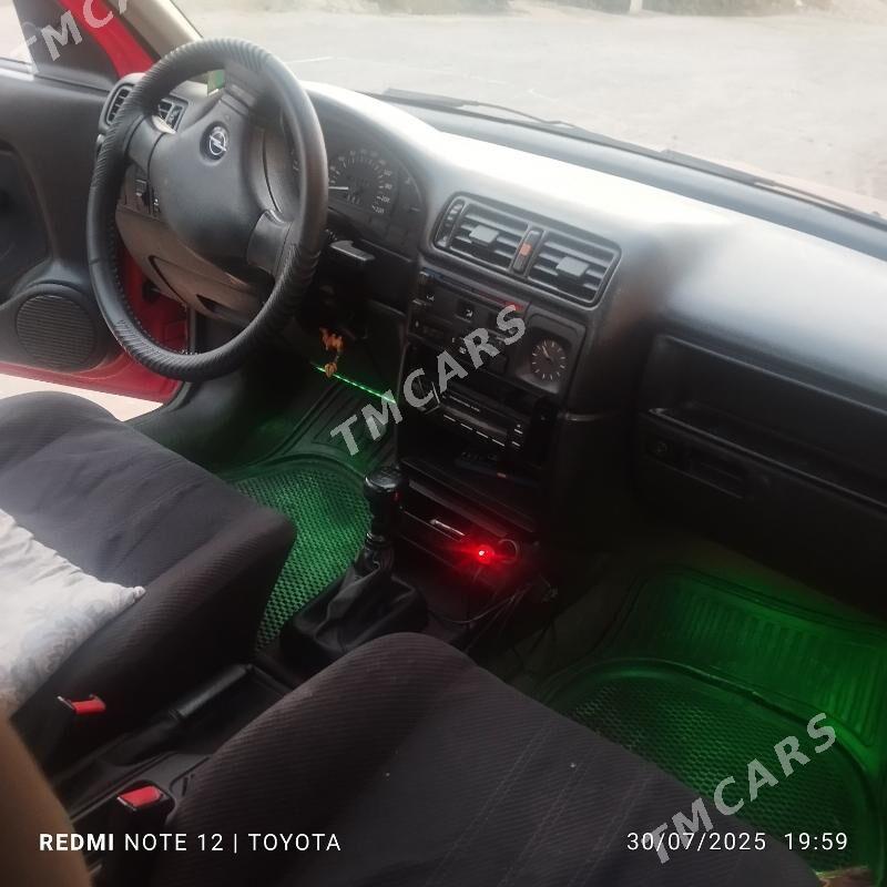 Opel Vectra 1991 - 35 000 TMT - Mary - img 6