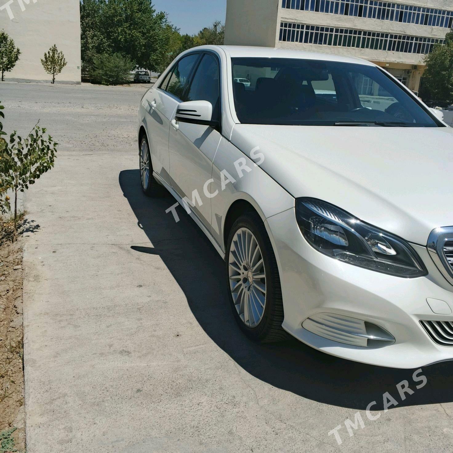 Mercedes-Benz E300 2014 - 445 000 TMT - Бузмеин - img 2