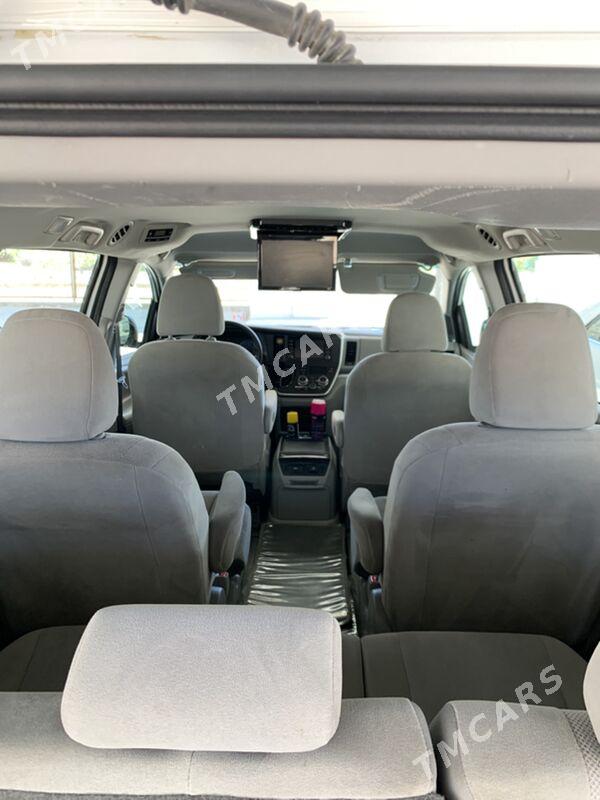 Toyota Sienna 2020 - 360 000 TMT - Aşgabat - img 4