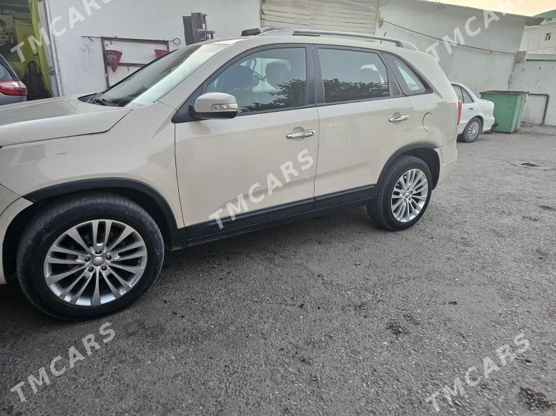 Kia Sorento 2011 - 190 000 TMT - Ak bugdaý etraby - img 2
