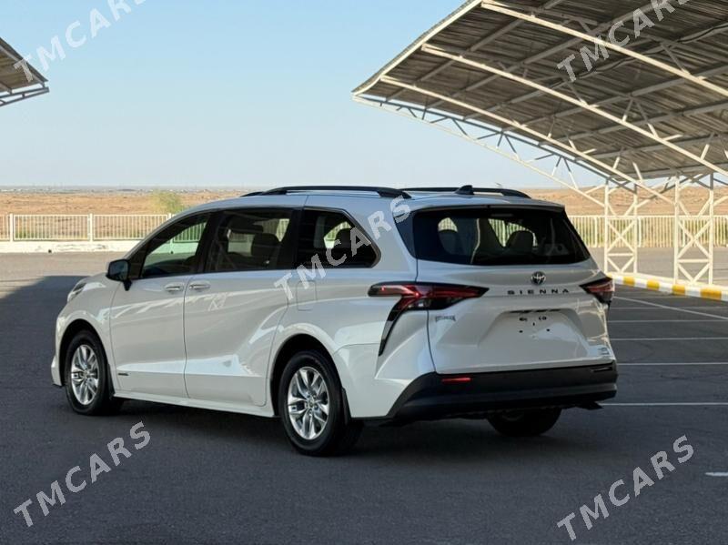 Toyota Sienna 2021 - 565 000 TMT - Aşgabat - img 2