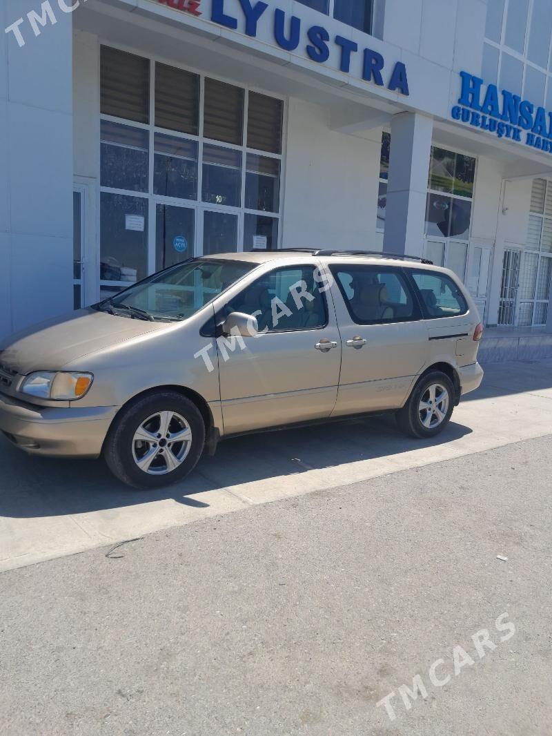 Toyota Sienna 1999 - 138 000 TMT - Türkmenabat - img 3
