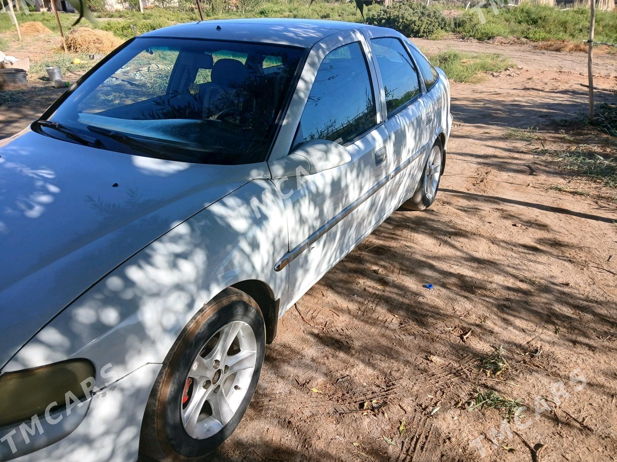 Opel Vectra 1996 - 36 000 TMT - Болдумсаз - img 2