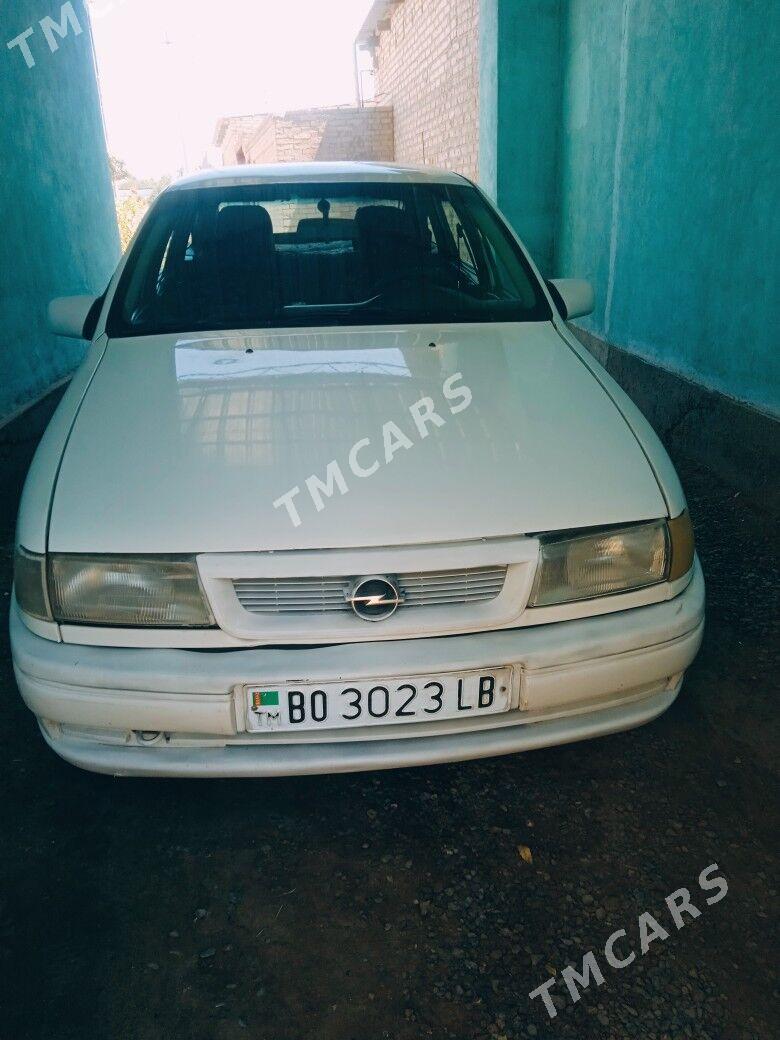 Opel Vectra 1995 - 30 000 TMT - Farap - img 2
