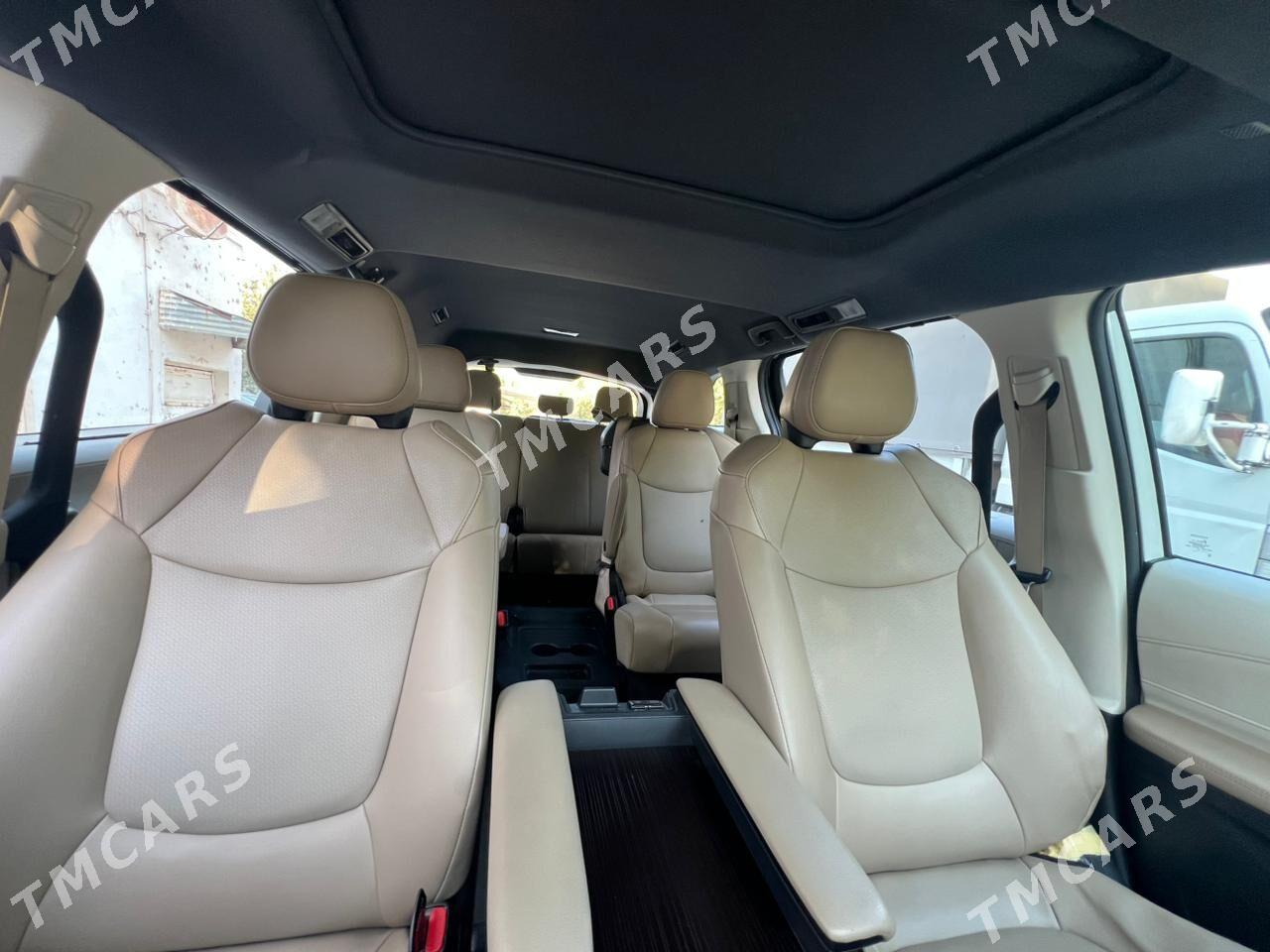 Toyota Sienna 2021 - 480 000 TMT - Мары - img 6
