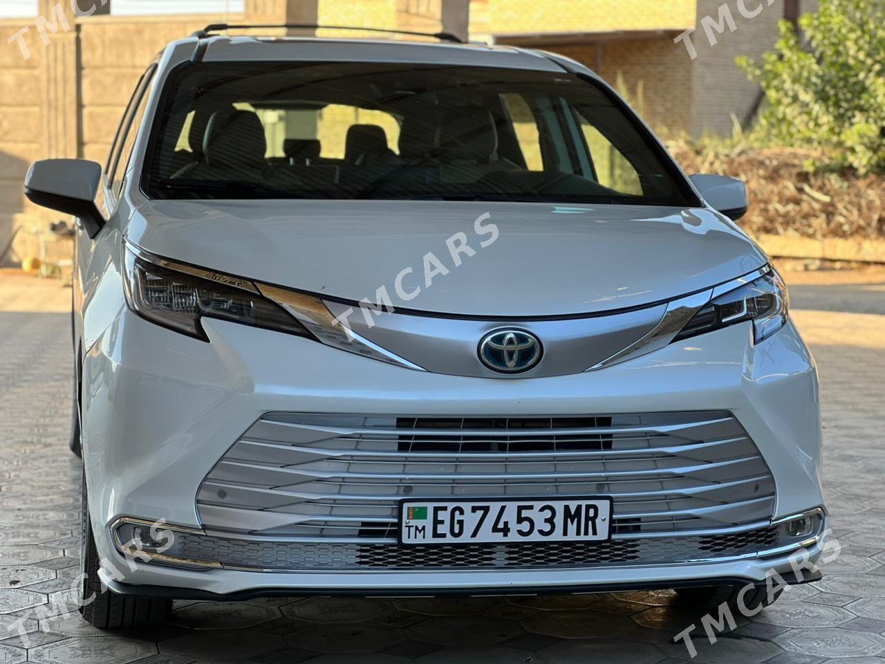 Toyota Sienna 2021 - 480 000 TMT - Мары - img 2