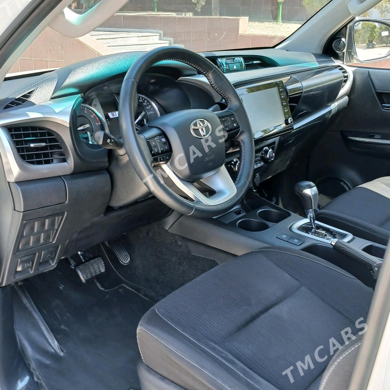 Toyota Hilux 2021 - 585 000 TMT - Гёкдепе - img 7